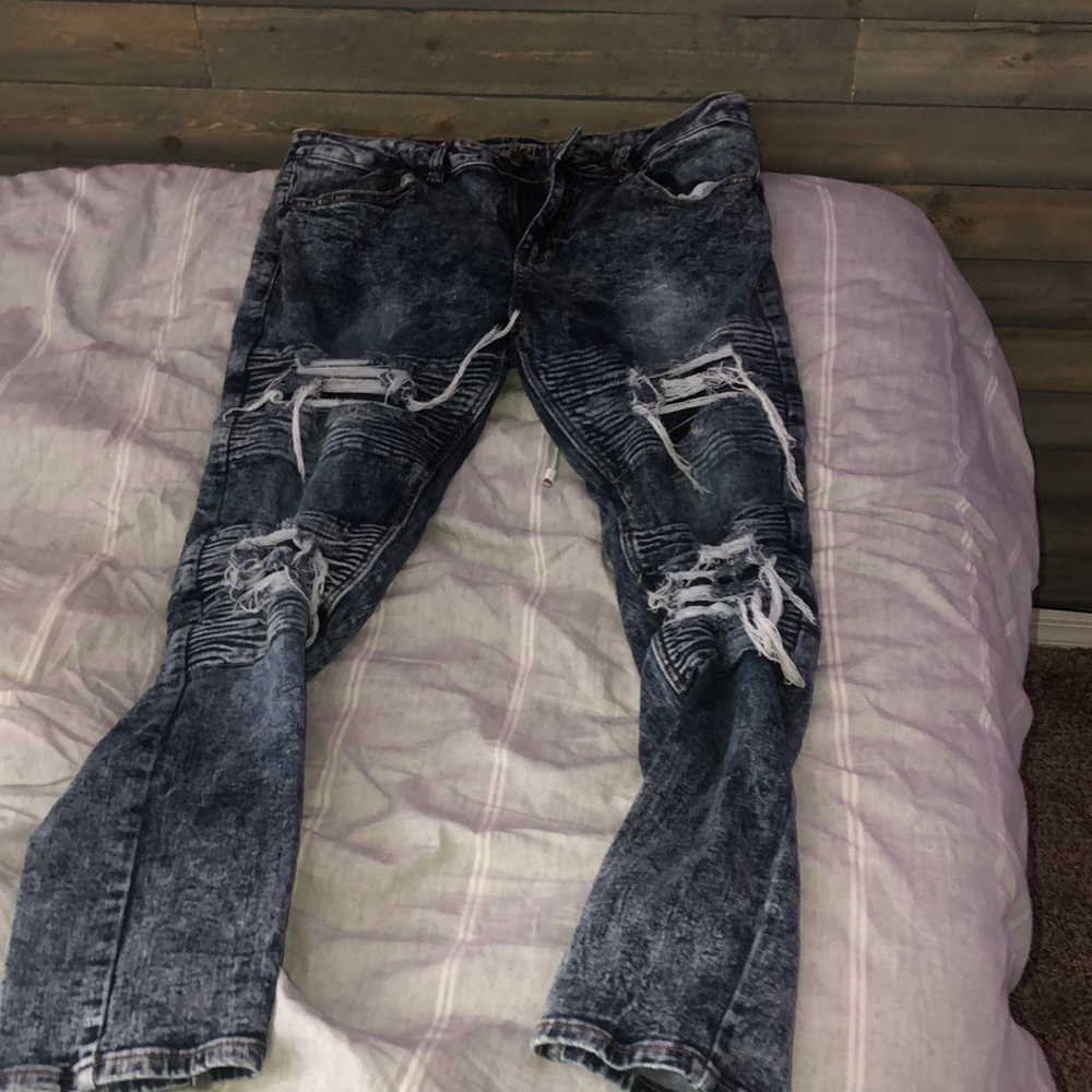 I haven’t wears these in forever mines well get rid of them , great condition .